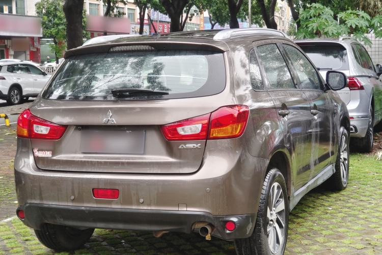 Used Mitsubishi ASX 2018 2.0L CVT Two-Wheel Drive Deluxe Edition Exterior 6
