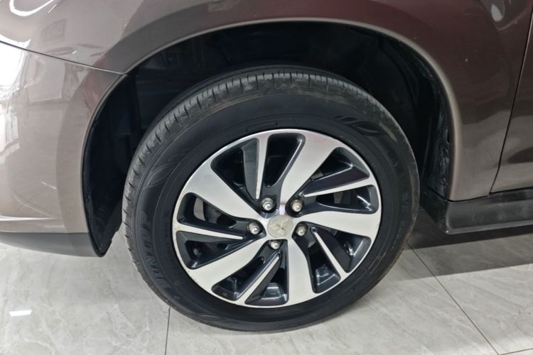 Used Mitsubishi ASX 2018 2.0L CVT Two-Wheel Drive Deluxe Edition Left Front Wheel Hub