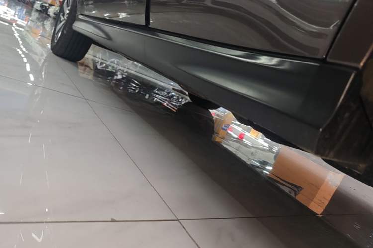 Used Mitsubishi ASX 2018 2.0L CVT Two-Wheel Drive Deluxe Edition Left Side Sill