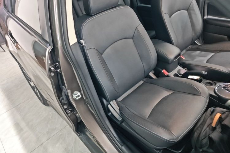 Used Mitsubishi ASX 2018 2.0L CVT Two-Wheel Drive Deluxe Edition Right Front Seat