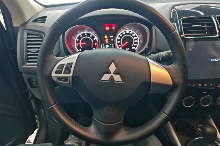 Used Mitsubishi ASX 2018 2.0L CVT Two-Wheel Drive Deluxe Edition Steering Wheel