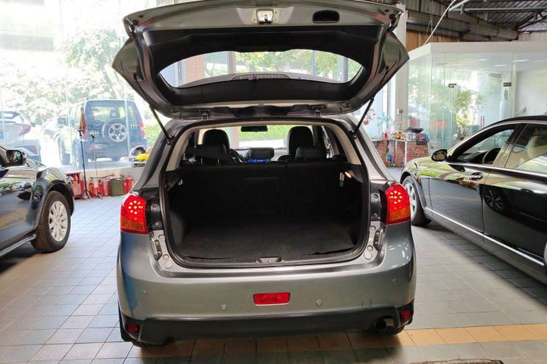 Used Mitsubishi ASX 2018 2.0L CVT Two-Wheel Drive Deluxe Edition Trunk