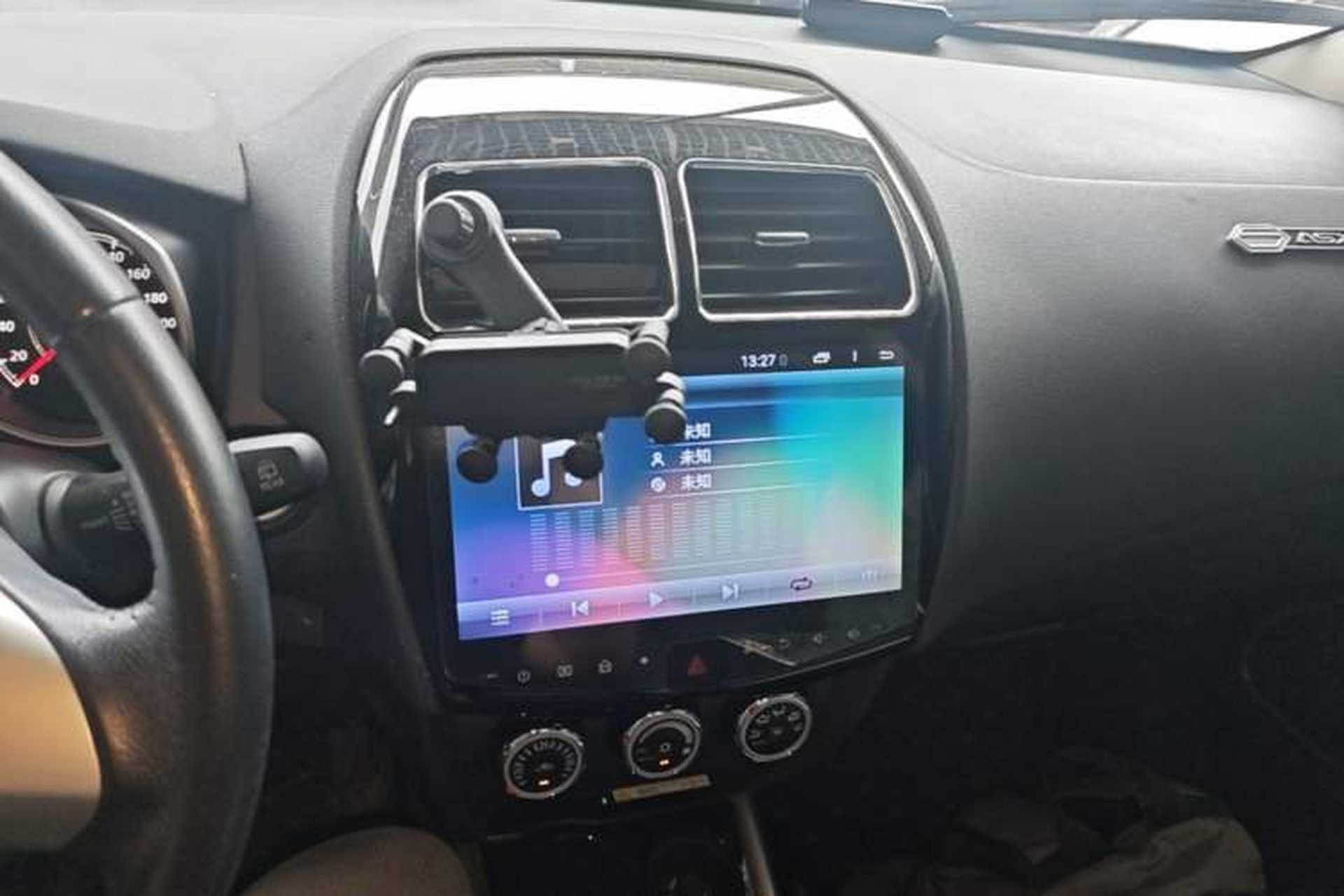 Used Mitsubishi ASX 2018 2.0L CVT Two-Wheel Drive Deluxe Edition Audio And AC Panel