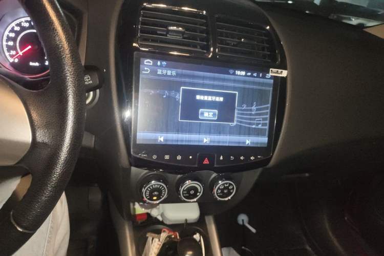 Used Mitsubishi ASX 2018 2.0L CVT Two-Wheel Drive Deluxe Edition Audio And AC Panel