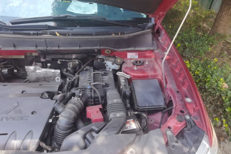 Used Mitsubishi ASX 2018 2.0L CVT Two-Wheel Drive Deluxe Edition Engine Bay Left