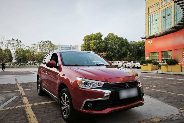 Used Mitsubishi ASX 2018 2.0L CVT Two-Wheel Drive Elite Edition Exterior 2