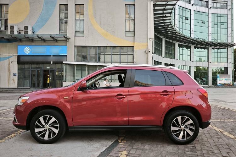 Used Mitsubishi ASX 2018 2.0L CVT Two-Wheel Drive Elite Edition Exterior 4