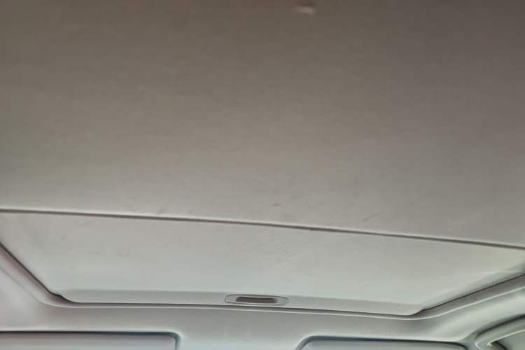 Used Mitsubishi ASX 2018 2.0L CVT Two-Wheel Drive Deluxe Edition Headliner