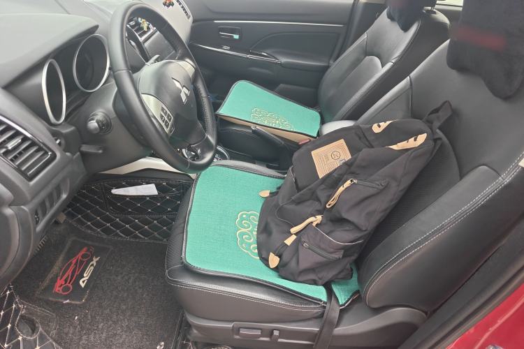 Used Mitsubishi ASX 2018 2.0L CVT Two-Wheel Drive Deluxe Edition Left Front Seat