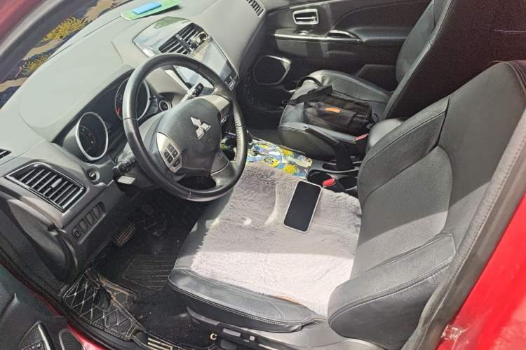 Used Mitsubishi ASX 2018 2.0L CVT Two-Wheel Drive Deluxe Edition Left Front Seat
