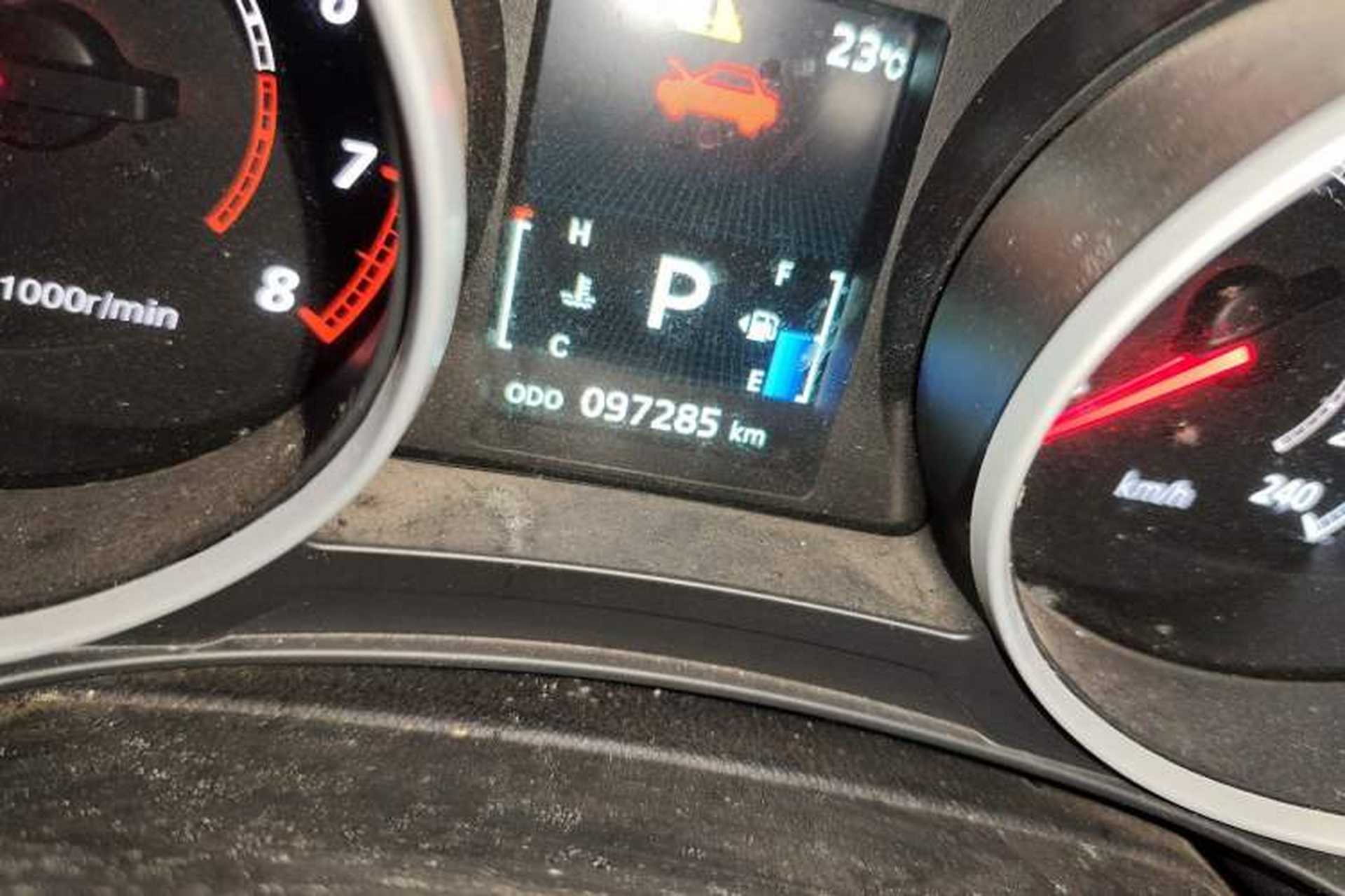 Used Mitsubishi ASX 2018 2.0L CVT Two-Wheel Drive Deluxe Edition Odometer Close Up