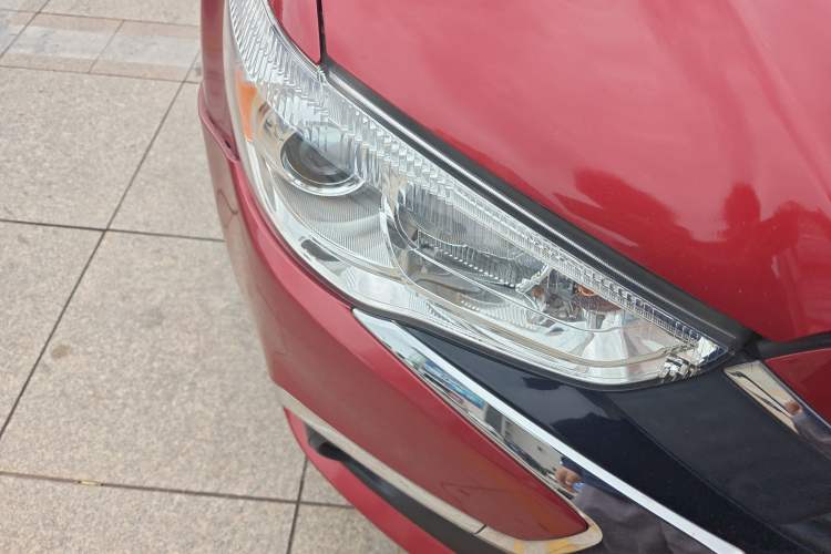 Used Mitsubishi ASX 2018 2.0L CVT Two-Wheel Drive Deluxe Edition Right Front Headlight