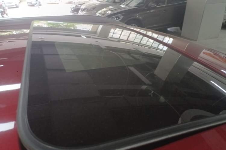 Used Mitsubishi ASX 2018 2.0L CVT Two-Wheel Drive Elite Edition Roof