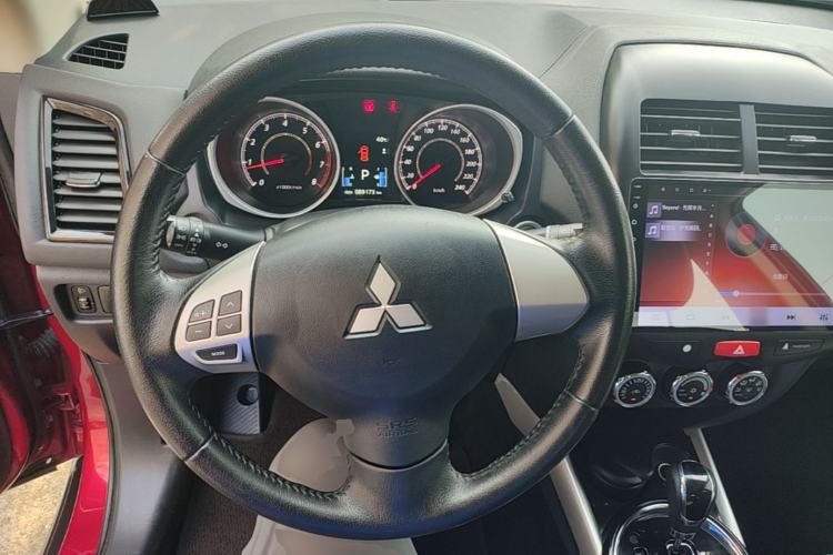 Used Mitsubishi ASX 2018 2.0L CVT Two-Wheel Drive Deluxe Edition Steering Wheel