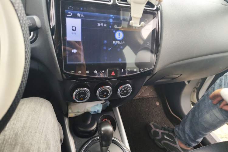 Used Mitsubishi ASX 2018 2.0L CVT Two-Wheel Drive Deluxe Edition Audio And AC Panel