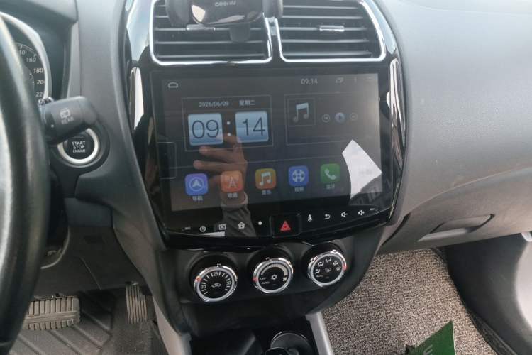 Used Mitsubishi ASX 2018 2.0L CVT Two-Wheel Drive Deluxe Edition Audio And AC Panel