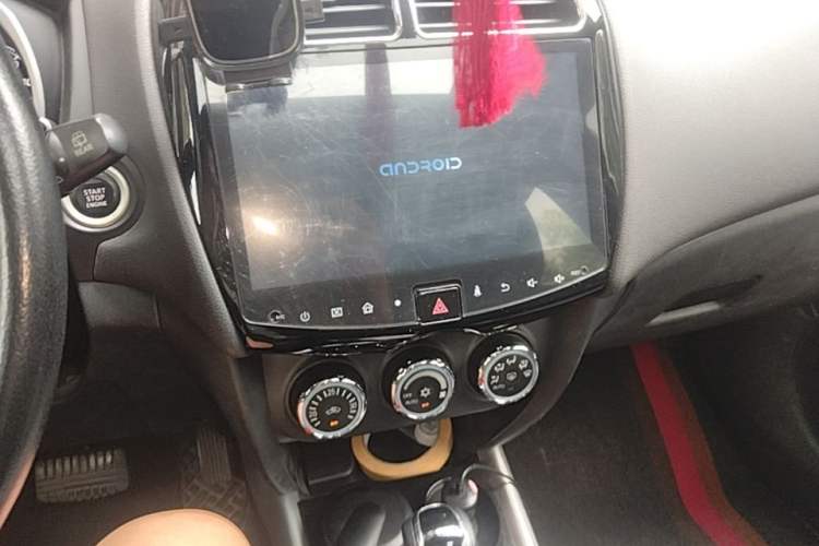 Used Mitsubishi ASX 2018 2.0L CVT Two-Wheel Drive Deluxe Edition Audio And AC Panel