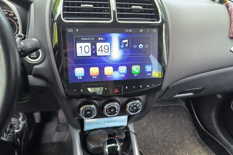 Used Mitsubishi ASX 2018 2.0L CVT Two-Wheel Drive Deluxe Edition Audio And AC Panel