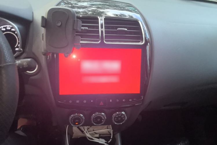 Used Mitsubishi ASX 2018 2.0L CVT Two-Wheel Drive Deluxe Edition Audio And AC Panel