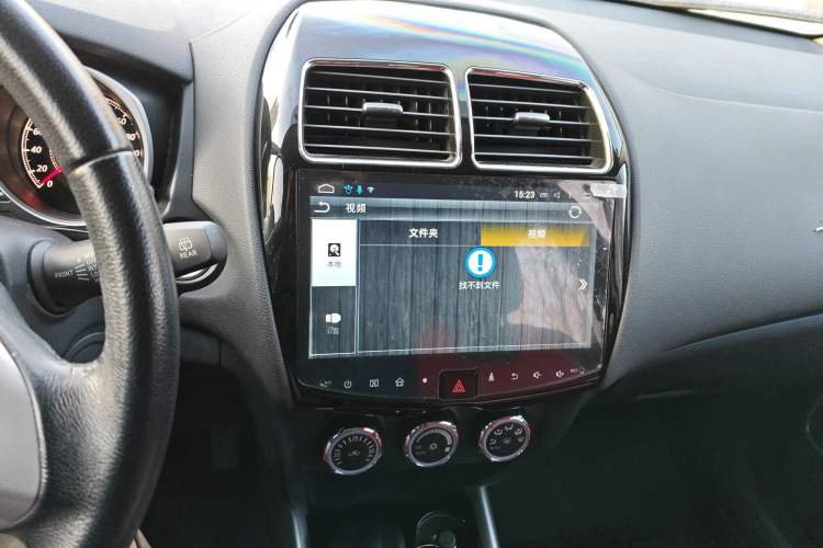 Used Mitsubishi ASX 2018 2.0L CVT Two-Wheel Drive Deluxe Edition Audio And AC Panel