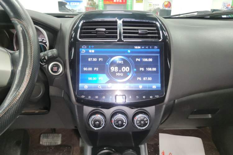 Used Mitsubishi ASX 2018 2.0L CVT Two-Wheel Drive Deluxe Edition Audio And AC Panel