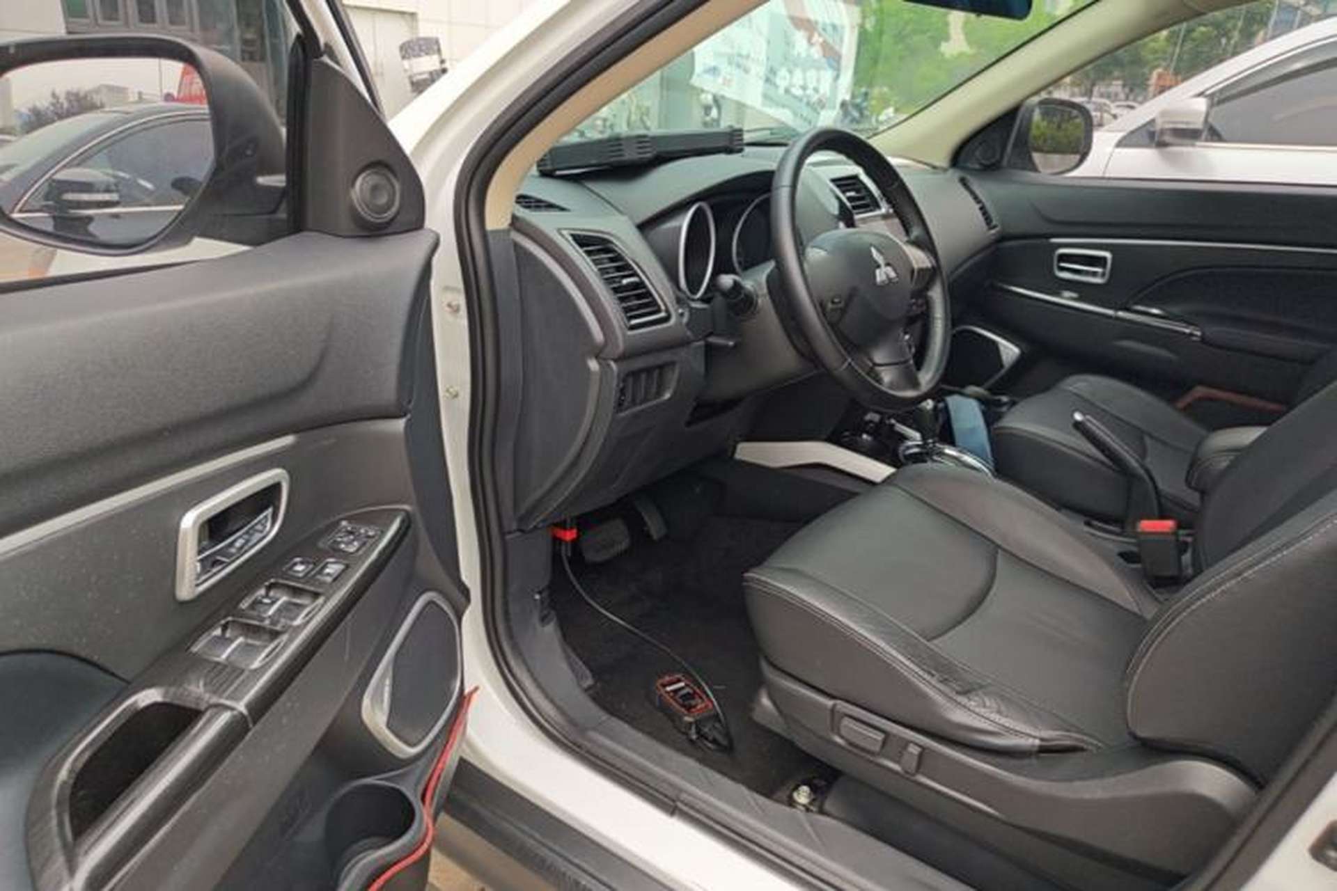 Used Mitsubishi ASX 2018 2.0L CVT Two-Wheel Drive Deluxe Edition Driver Seat