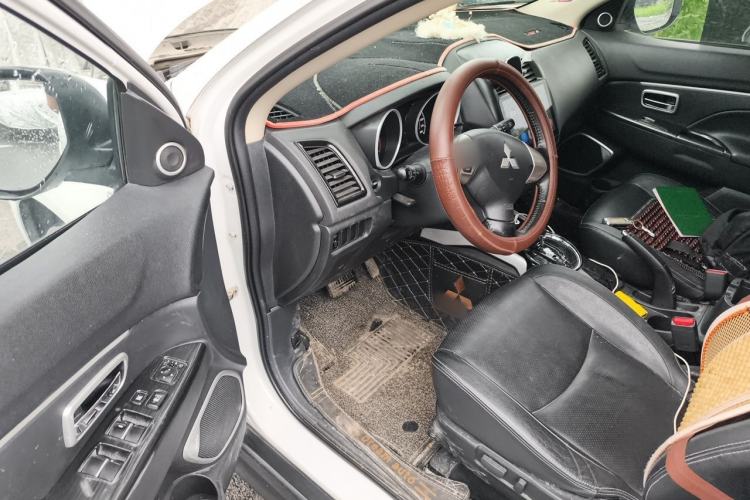 Used Mitsubishi ASX 2018 2.0L CVT Two-Wheel Drive Deluxe Edition Driver Seat