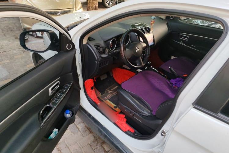 Used Mitsubishi ASX 2018 2.0L CVT Two-Wheel Drive Deluxe Edition Driver Seat
