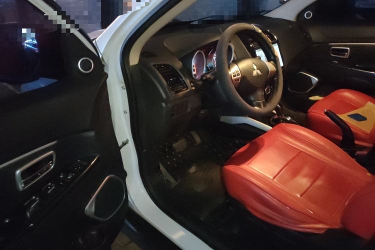 Used Mitsubishi ASX 2018 2.0L CVT Two-Wheel Drive Deluxe Edition Driver Seat