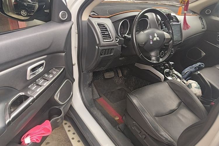 Used Mitsubishi ASX 2018 2.0L CVT Two-Wheel Drive Deluxe Edition Driver Seat