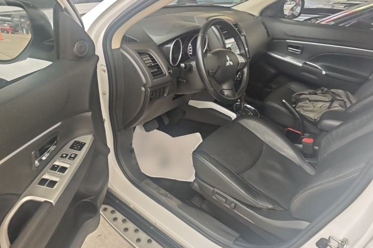 Used Mitsubishi ASX 2018 2.0L CVT Two-Wheel Drive Deluxe Edition Driver Seat