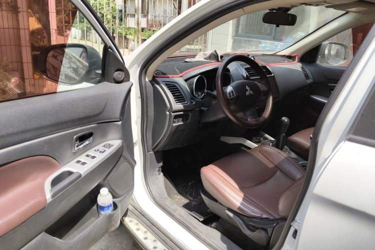 Used Mitsubishi ASX 2018 1.6L Manual Two-Wheel Drive Fashion Edition Driver Seat