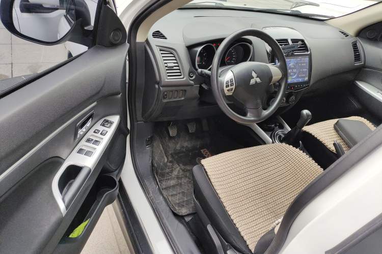 Used Mitsubishi ASX 2018 1.6L Manual Two-Wheel Drive Fashion Edition Driver Seat