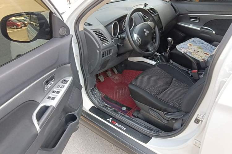 Used Mitsubishi ASX 2018 1.6L Manual Two-Wheel Drive Dynamic Edition Driver Seat