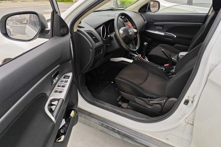 Used Mitsubishi ASX 2018 1.6L Manual Two-Wheel Drive Fashion Edition Driver Seat