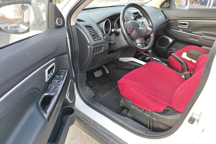 Used Mitsubishi ASX 2018 2.0L CVT Two-Wheel Drive Deluxe Edition Driver Seat
