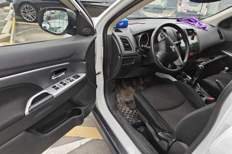 Used Mitsubishi ASX 2018 1.6L Manual Two-Wheel Drive Fashion Edition Driver Seat