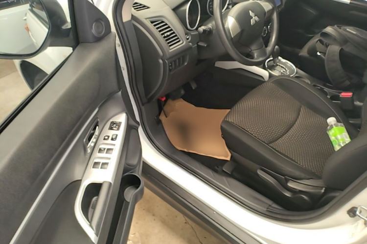 Used Mitsubishi ASX 2018 2.0L CVT Two-Wheel Drive Elite Edition Driver Seat