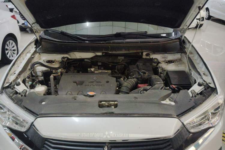 Used Mitsubishi ASX 2018 2.0L CVT Two-Wheel Drive Deluxe Edition Engine Bay