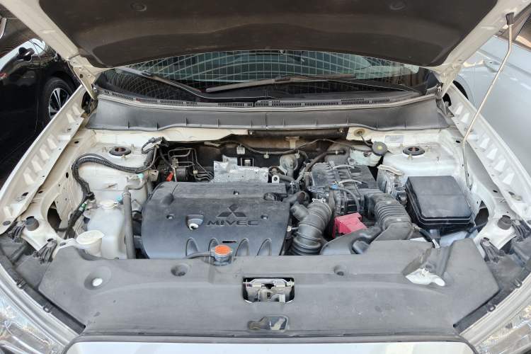 Used Mitsubishi ASX 2018 2.0L CVT Two-Wheel Drive Deluxe Edition Engine Bay