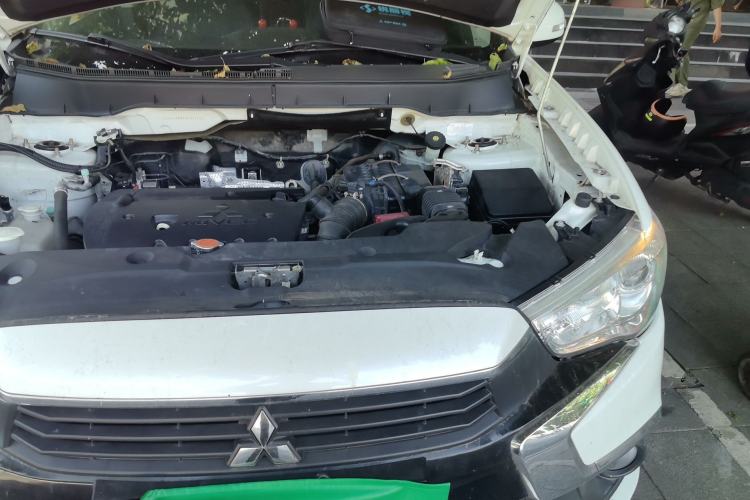 Used Mitsubishi ASX 2018 2.0L CVT Two-Wheel Drive Deluxe Edition Engine Bay Left