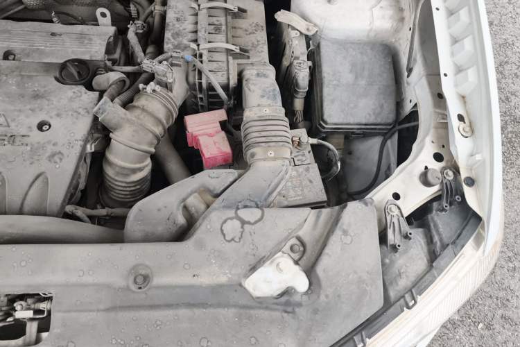 Used Mitsubishi ASX 2018 2.0L CVT Two-Wheel Drive Deluxe Edition Engine Bay Left