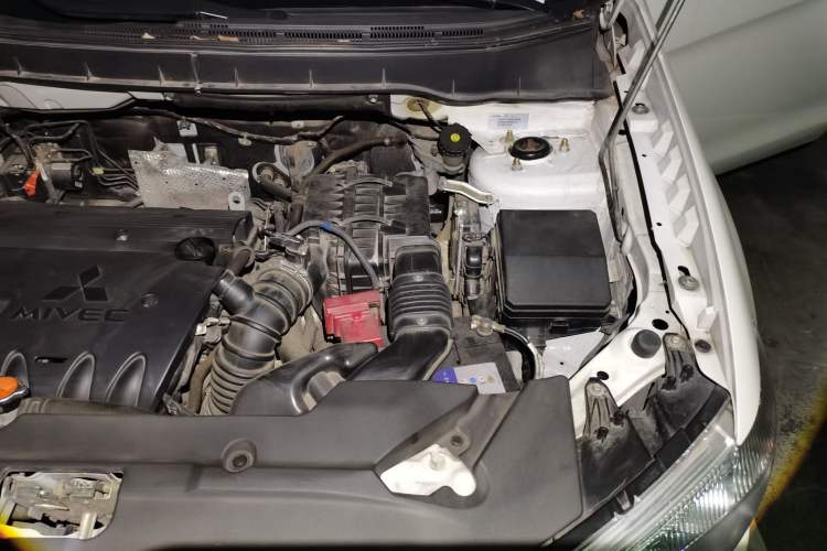 Used Mitsubishi ASX 2018 2.0L CVT Two-Wheel Drive Deluxe Edition Engine Bay Left