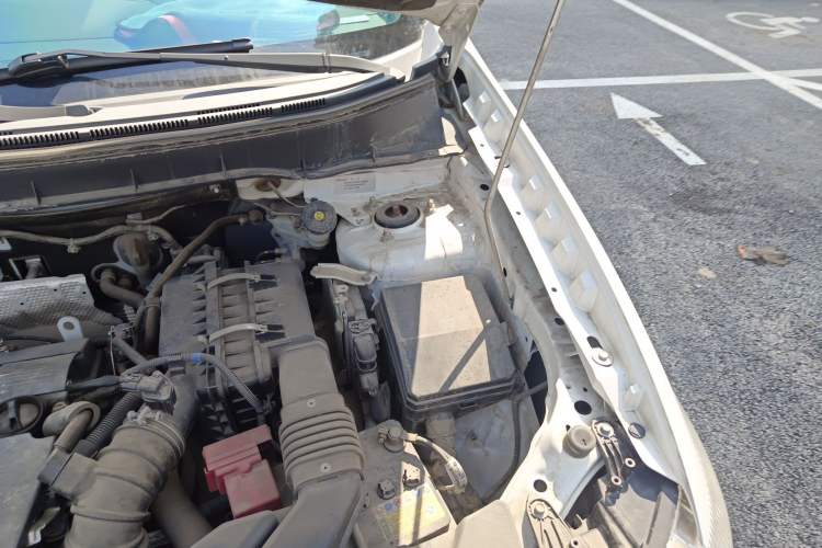 Used Mitsubishi ASX 2018 2.0L CVT Two-Wheel Drive Deluxe Edition Engine Bay Left