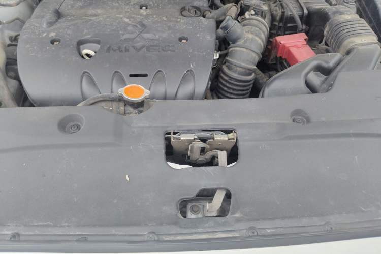 Used Mitsubishi ASX 2018 2.0L CVT Two-Wheel Drive Deluxe Edition Engine Bay