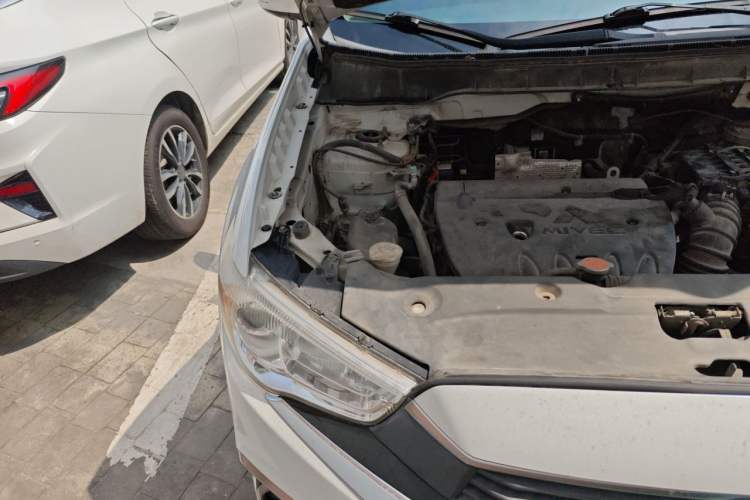 Used Mitsubishi ASX 2018 2.0L CVT Two-Wheel Drive Deluxe Edition Engine Bay Right