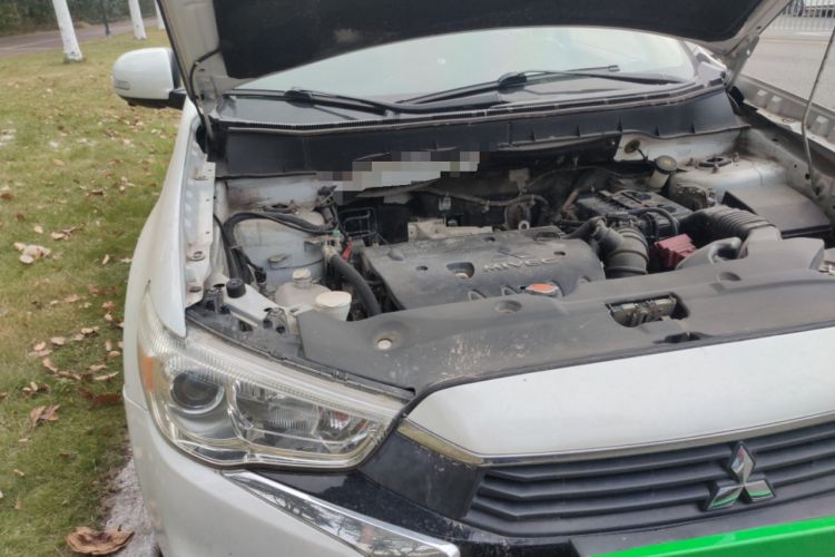 Used Mitsubishi ASX 2018 2.0L CVT Two-Wheel Drive Deluxe Edition Engine Bay Right