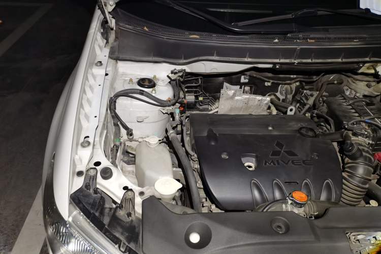 Used Mitsubishi ASX 2018 2.0L CVT Two-Wheel Drive Deluxe Edition Engine Bay Right