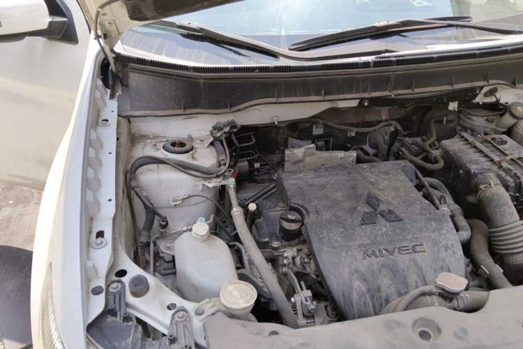 Used Mitsubishi ASX 2018 1.6L Manual Two-Wheel Drive Fashion Edition Engine Bay Right