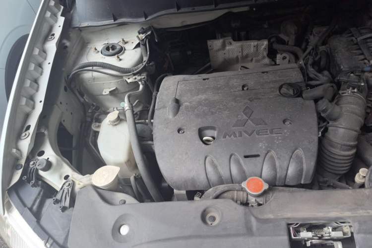 Used Mitsubishi ASX 2018 2.0L CVT Two-Wheel Drive Deluxe Edition Engine Bay Right